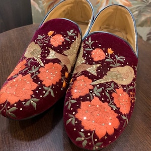 Men Embroidered Shoe