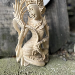 Dewi sri statue - Etsy 日本