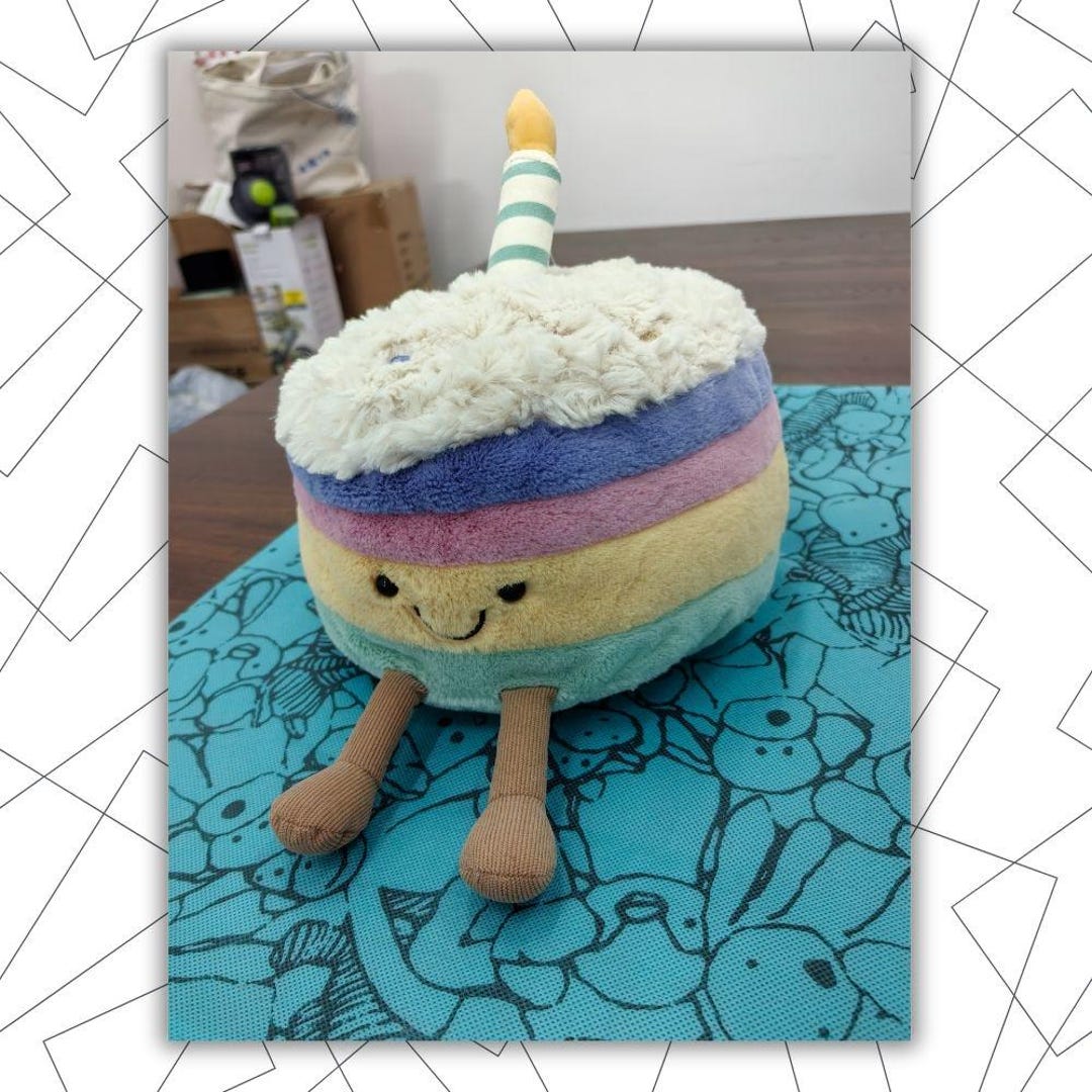 AmuseablesRainbowBirthdayCake新品 Amuseables Rainbow Birthday Cake Plush Colorful Party Decoration