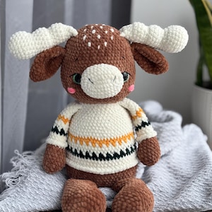 knitted moose, crochet moose, plush moose, large moose, toy moose, large knitted moose, gift for a boy or a girl, stuffed moose