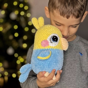 knitted parrot, crocheted parrot, knitted bird, amigurumi bird, exotic bird, stuffed parrot, gift for boy girl, birthday gift