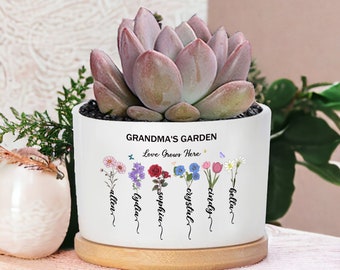 Custom Grandma's Garden Plant Pot, Gift for Mom, Personalized Birth Flower Pots, Grandma Gifts, Outdoor Planter, Birthday Gift, Family Art