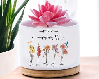 Personalized First Mom, Now Grandma Plant Pot, Mom Gift, Grandma's Garden, Grandma Gift, Mini Pot, Birth Month Flower Pot,Outdoor Flower Pot