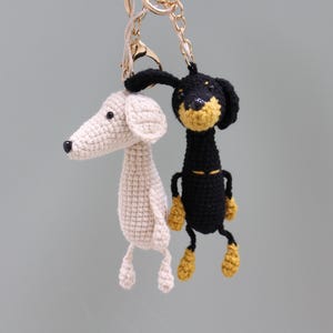Dackel Schlüsselanhänger, häkeln Schlüsselanhänger, Dackel Taschenanhänger, häkeln Dackel, Geldbörse Charme, Dackel Geschenk, Haustier Schlüsselbund, gehäkelte Plüschtiere