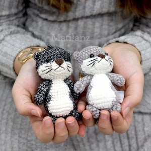 Crochet Keychain, Otter Keychain, Crochet Gift, Little Charm Plush Bag Charm, Mothers Day Gift for Her, Teacher Appreciation Week