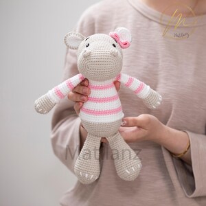 pink crochet hippo pluch