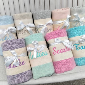 Vrijgezellenfeest gunst, Turkse handdoek, strandvakantie geschenken, aangepaste huwelijkscadeau, cadeau voor haar, gepersonaliseerd cadeau, strandlaken bruidsmeisje