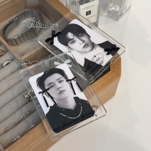Immer mit Liebe - Doppelseitiger Coquette Kpop Fotokartenhalter Schlüsselanhänger | Kpop Fotokarte Zubehör | Kpop Deco Toplader