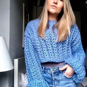 Lilja Cropped Chunky Knit Jumper Pattern / Beginner Friendly Chunky Knit Sweater Pattern