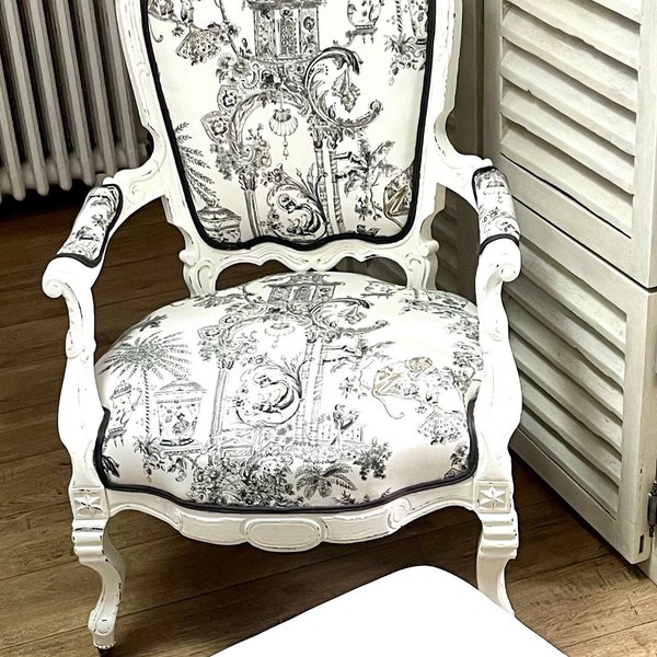 Fauteuil de 1880 entièrement restauré en traditionnel.