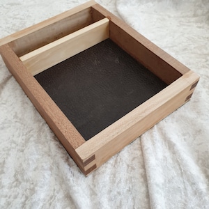 Bandeja 11 dice Bandeja exótica madera de cuero base de contraste de maderas para todos los juegos de dados
