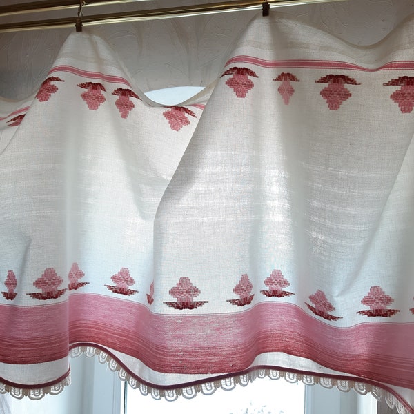 Vintage white pink Machine embroidery Cotton valance curtain , kitchen valance, room valance, cafe curtain , curtains vintage, valance (F-7)