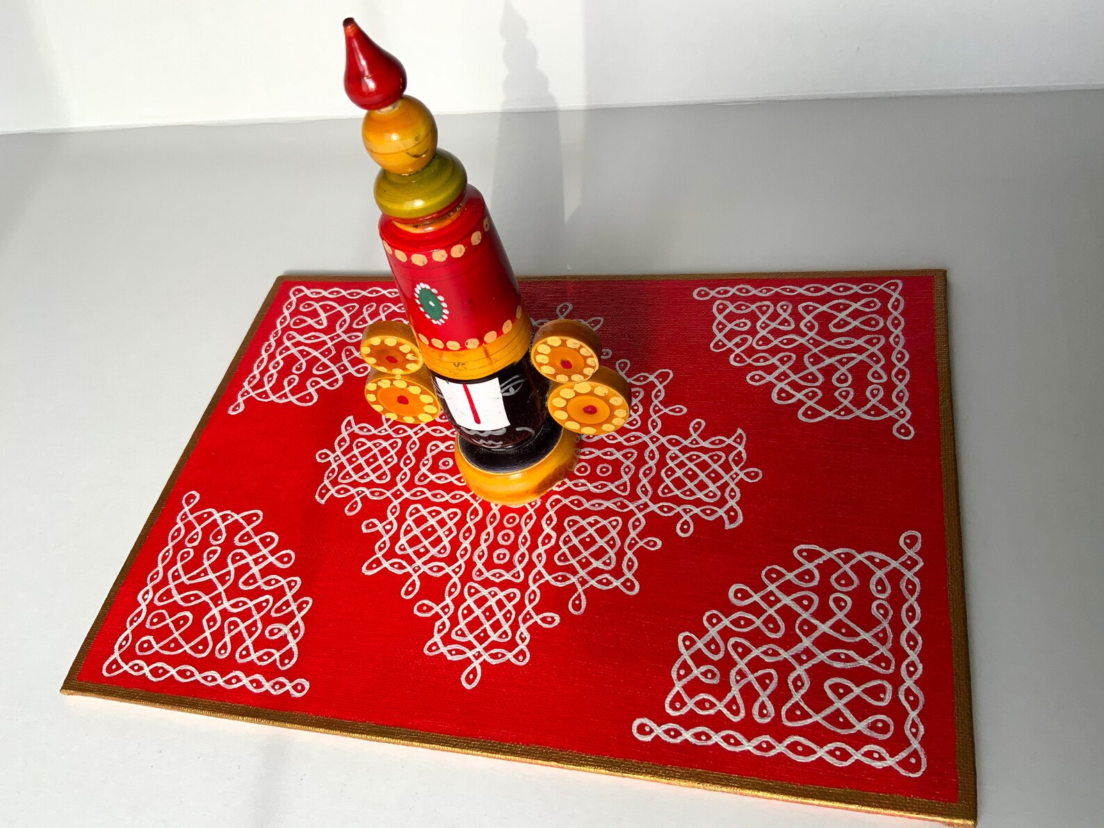 Kolam// Dot Kolam Art// Kolam Canvas // Pooja Room Decor// Handpainted