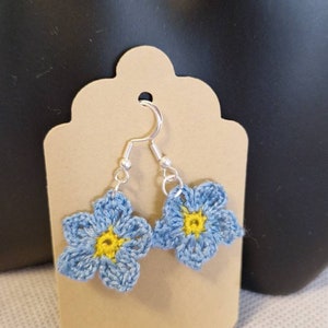 Pendientes de micro crochet FORGET ME NOT en anzuelo de plata maciza