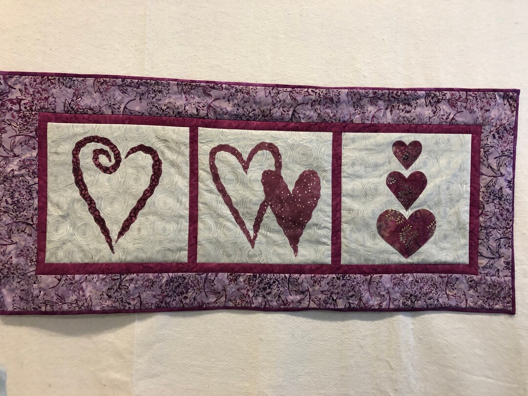 Heart Table Runner - Etsy