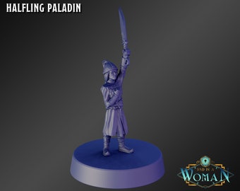 Halfling Paladin Tabletop Game miniature from DnD is a Woman, Dungeons and Dragons, Pathfinder