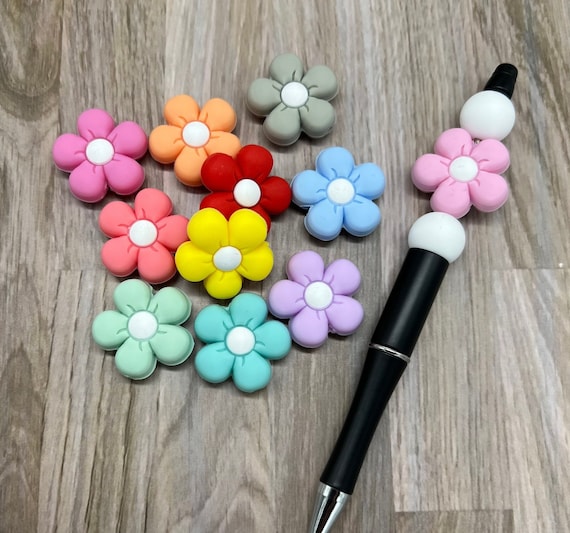 Daisy Silicone Focal Beads |  Flower Focal Bead | Pen Beads | Keychain beads | Wristlet Beads | DIY Beads