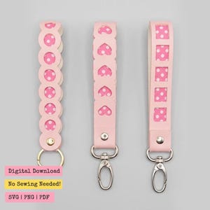Puede incluir: Tres llaveros de cuero rosa con diferentes diseños: círculos con lunares, recortes de corazón y lunares cuadrados. Cada llavero tiene un cierre de metal y un remache. El texto "Digital Download", "No Sewing Needed!" y "SVG | PNG | PDF" es visible.