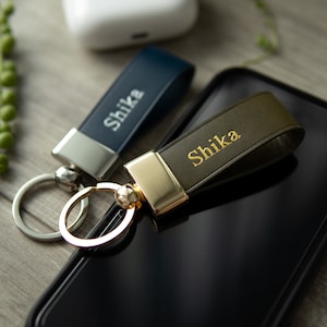 Porte-clés en cuir personnalisé, porte-clés personnalisé, porte-clés en cuir monogrammé, cadeau de 3e anniversaire, cadeau d'anniversaire
