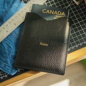 Personalisierter Passhalter, Leder-Passhülle, Passhülle, Passhülle, personalisierte Passhülle, Passgeschenk