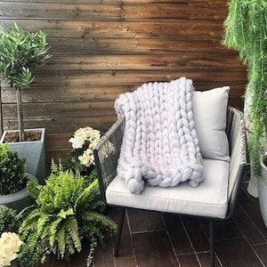 Giant knit blanket/Cozy Throw Blanket/Chunky Knit Blanket/Merino Wool Blanket/Chunky Knit Throw/Super Chunky Yarn/Chunky Wool Blanket
