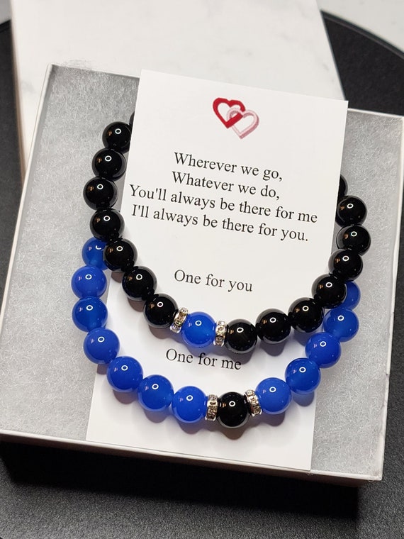 BOCHOI Bracciali Magnetici Abbinati Per Coppie: Set Da 2 Bracciali In Agata Nera Opaca E Howlite Bianca, Regolabili, Gioielli Per Fidanzati, Idea Regalo Per San Valentino