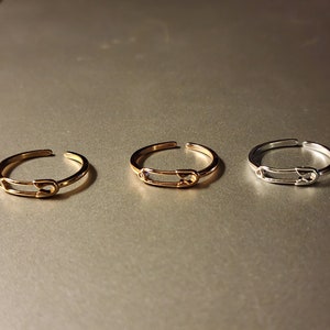 Safety Pin Ring