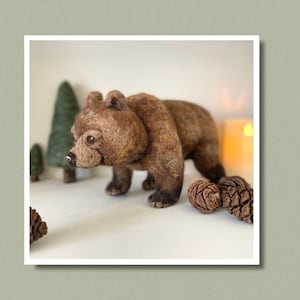 Carte de voeux | Carré 6X6” | Carte d'anniversaire feutrée à l'aiguille | Célébration | Conception d'ours