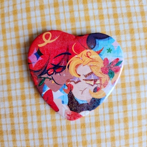 RADIOAPPLE Heart Pin Button