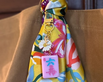 Mahjong Tile Charm Bag Bufanda, Azulejo Rosa: Regalo Mah Jongg personalizado