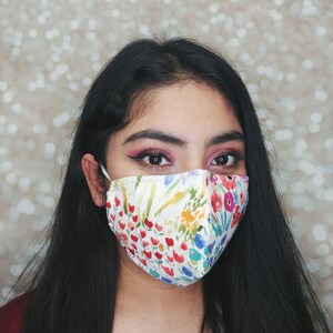 Face mask with filter pocket and nose wire, Adjustable ear loops