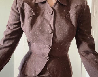 Early 1950s Milk Chocolate Brown Wool Red & White Flecked Skirt Suit | XS