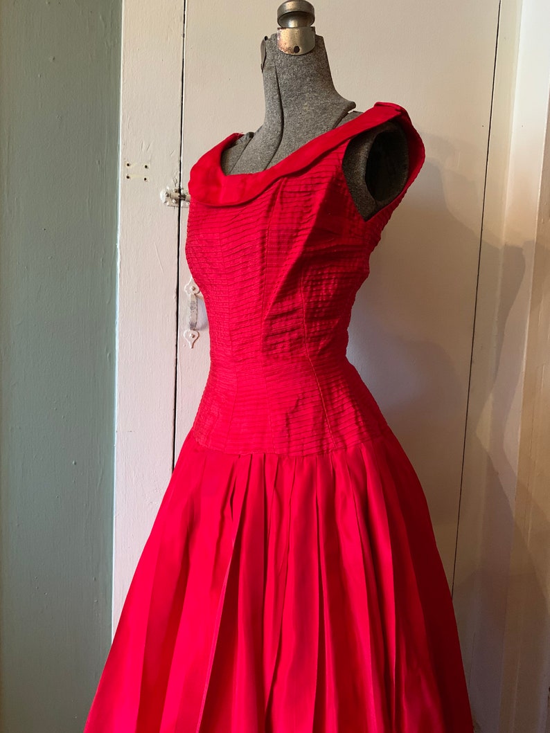 1950s Gigi Young Bright Red Full Skirt Pleated Party Dress Princess Seamed and Layered Bodice XS image 7