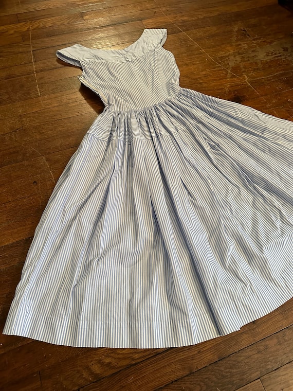 1950s Blue & White Striped Cotton Full Skirt Dres… - image 3