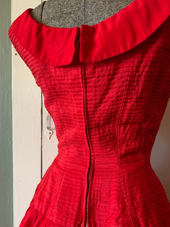 1950s Gigi Young Bright Red Full Skirt Pleated Pa… - image 3