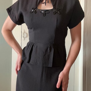 Early 1940s Black Rayon Crêpe Dress with Sequin Tie Neckline and Peplum | XS — S