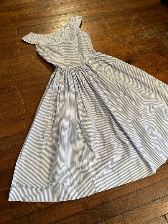 1950s Blue & White Striped Cotton Full Skirt Dres… - image 9