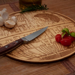 Death Star chopping board image 2