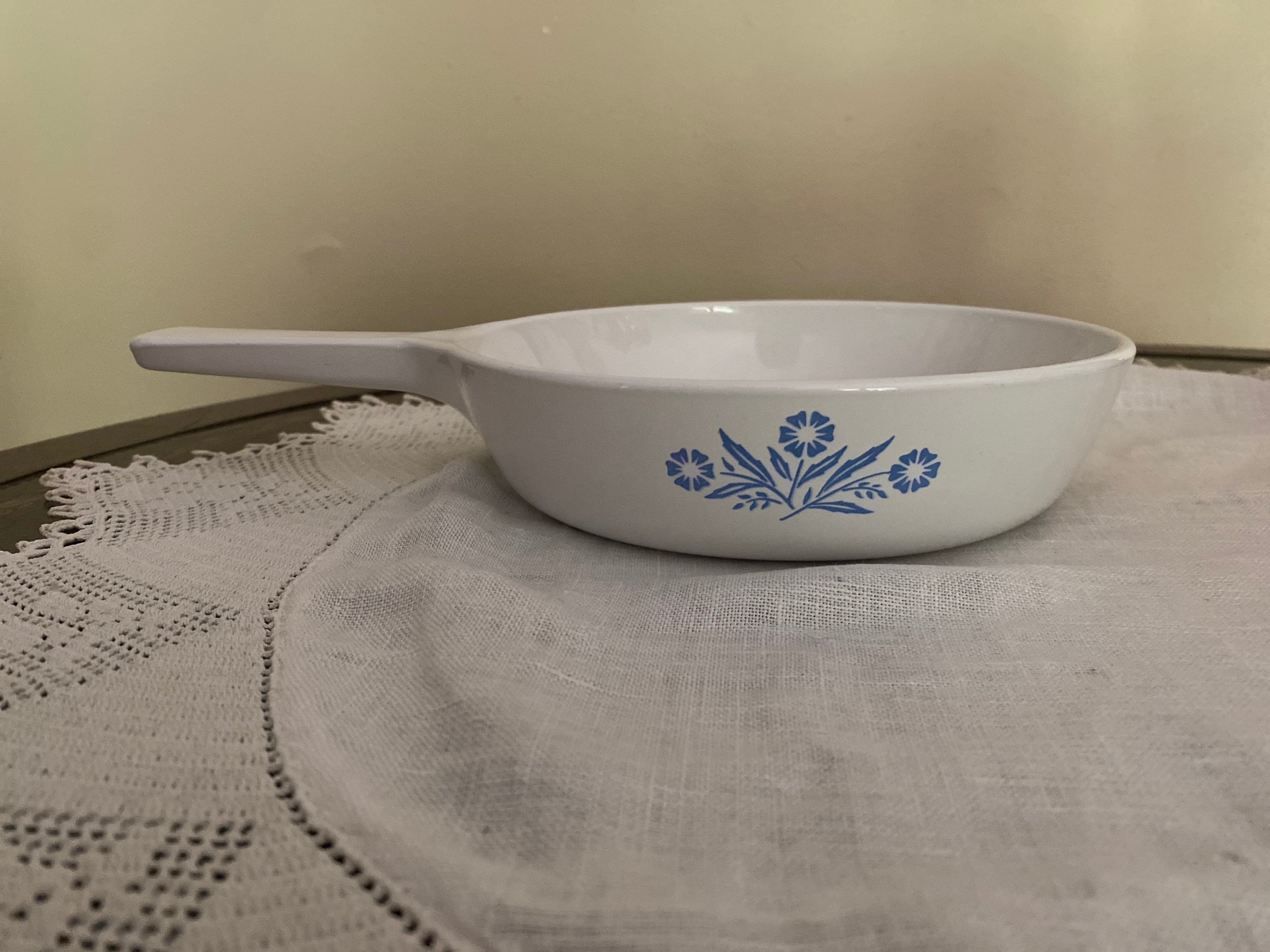 vintage corelle by corning ware "bleuet bleu 6.5 p-83-b sauté pan/poêle