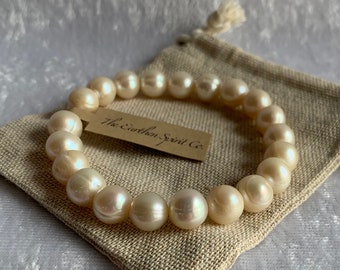 10mm Natural Freshwater Pearl Beaded Bracelet with Pouch