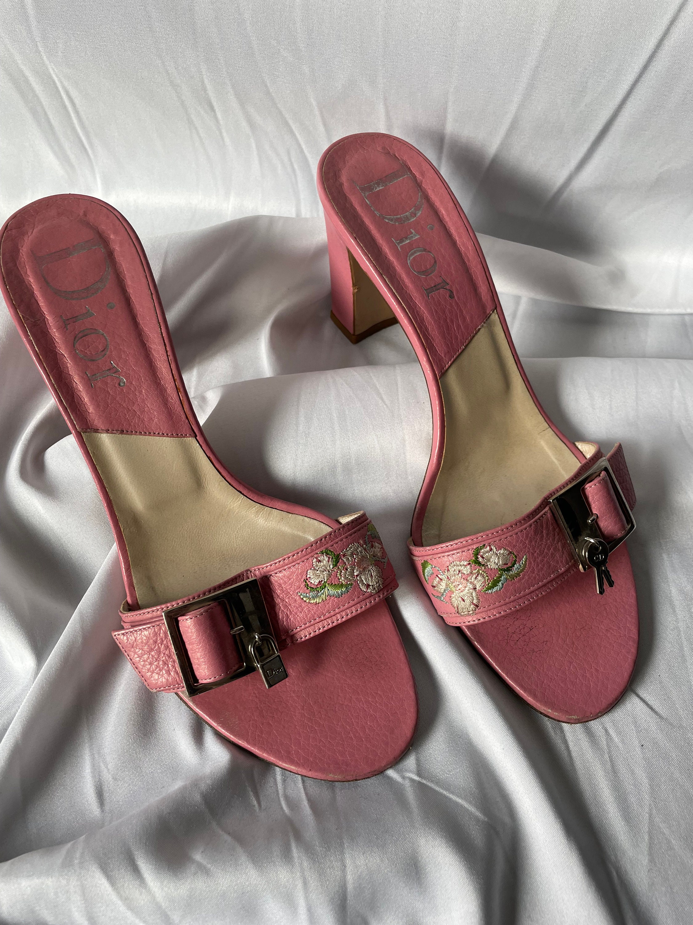 靴 Vintage Dior Key Buckle Heel Sandals Vintage Dior Key Buckle Heel Sandals