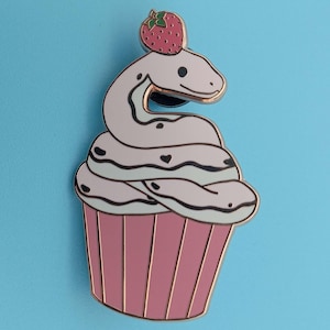 Hard Enamel Pin Snake Cupcake 2 inches