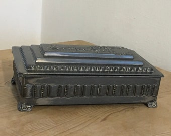Vintage pewter box - horse and carriage design