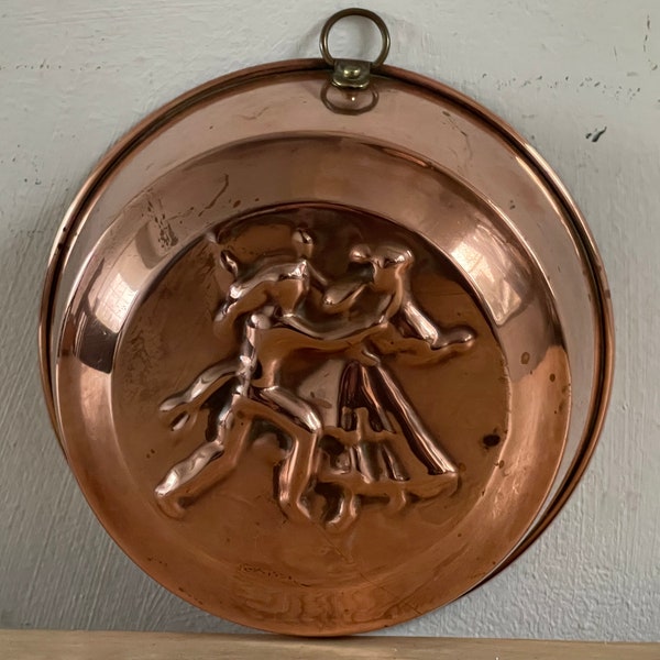Vintage copper jelly mould - dancing couple pattern