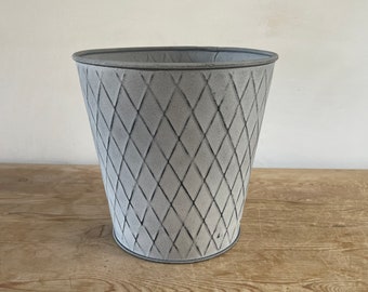 Zinc bucket-shaped planter - diamond design indoor or outdoor