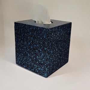 Hand-Painted Polka Dot Tissue Box Cover: Metallic Teal Bamboo
