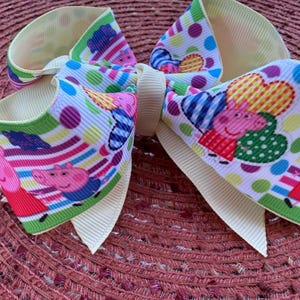 Peppa Pig Hair Bow – Colorful Girls Bow – Peppa Birthday Bow – Handmade Toddler Hair Clip – Cartoon Character Bow. 5 inch, alligato clip.