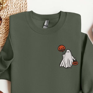 Gesticktes Geist-Sweatshirt, Kürbis-Geist-T-Stück, kleines Geist-Eis-Kaffee-Shirt, Halloween-Sweatshirt, Halloween gestickt, Geist-Sweatshirt