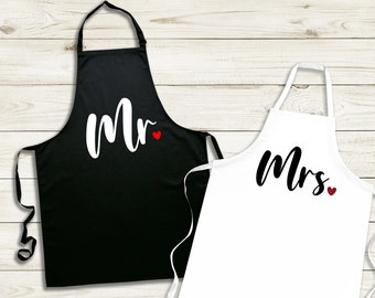 MR. & MRS. Aprons, Bride and Groom Gift, Mr. and Mrs Wedding Cooking Gift, Custom Bridal Gift, Engagement Gift Aprons