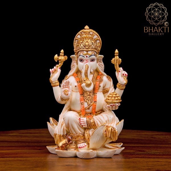 Statue de Ganesha Petite, 18 cm Statue de Ganesh en marbre de culture peinte à la main. Statue du dieu éléphant, dieu hindou de la bonne chance et des nouveaux départs.